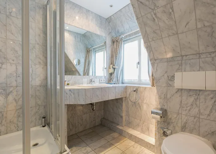 Achter Duenem App 7 *